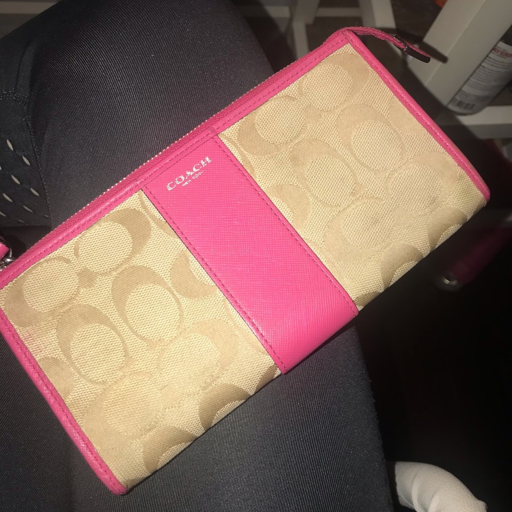 Coach wallet